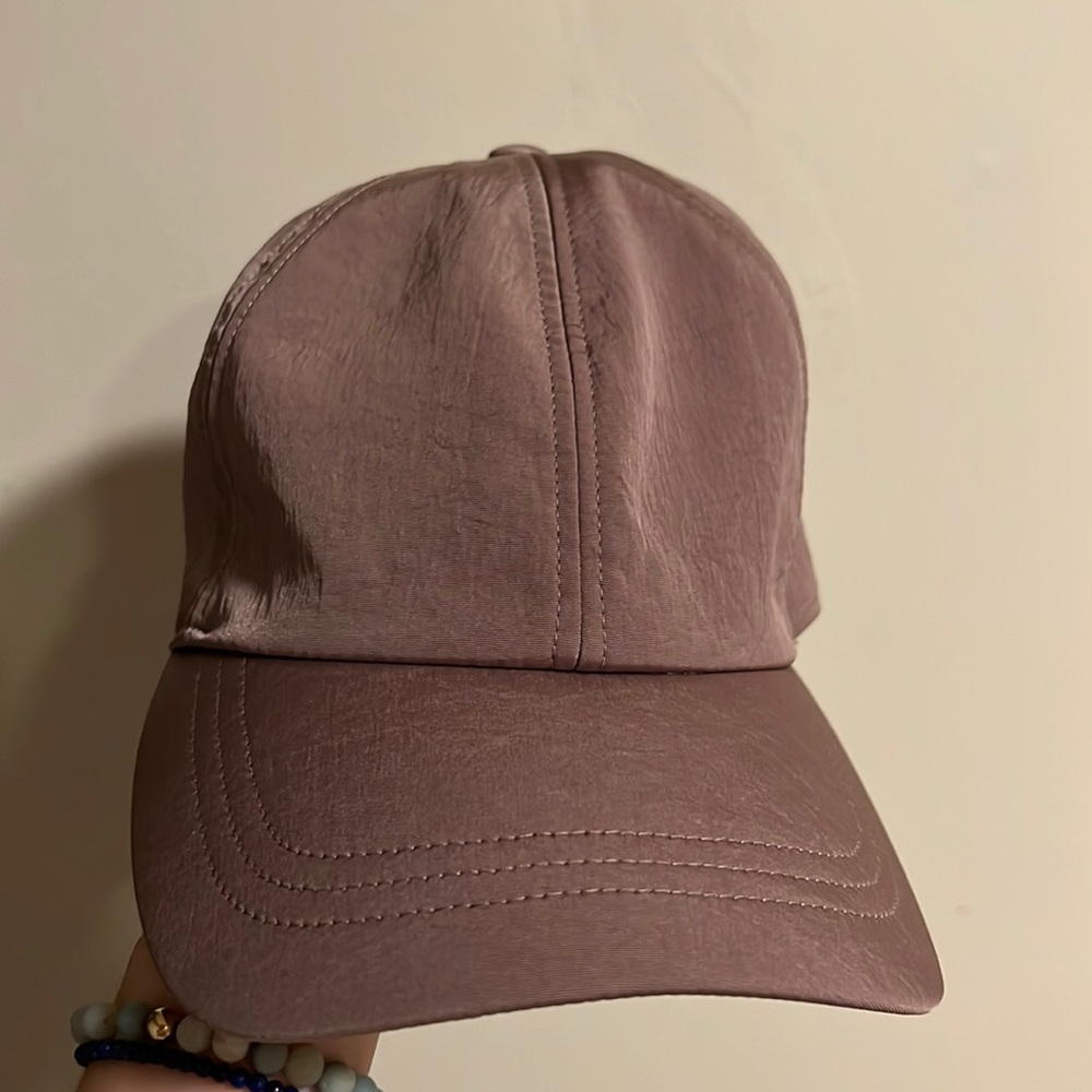 Lululemon hat - purple